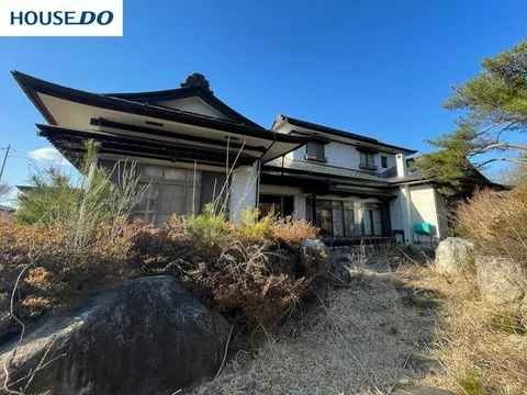 Sannohe District, Nanbu Town, Oaza Watari, Azashi Shitogai 2-story building 6LDK