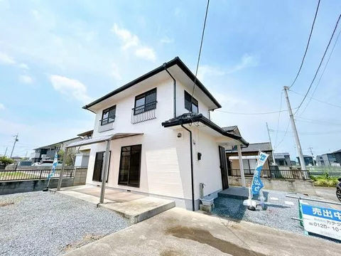 【Open House】 Two-story house with 3LDK. All water facilities have been replaced with new ones. - Image 1