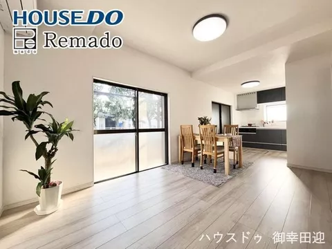 Available for viewing today. Contract bonus of 50,000 yen, no down payment, Aida Higashi Elementary, with garden, parking for 2 cars available.