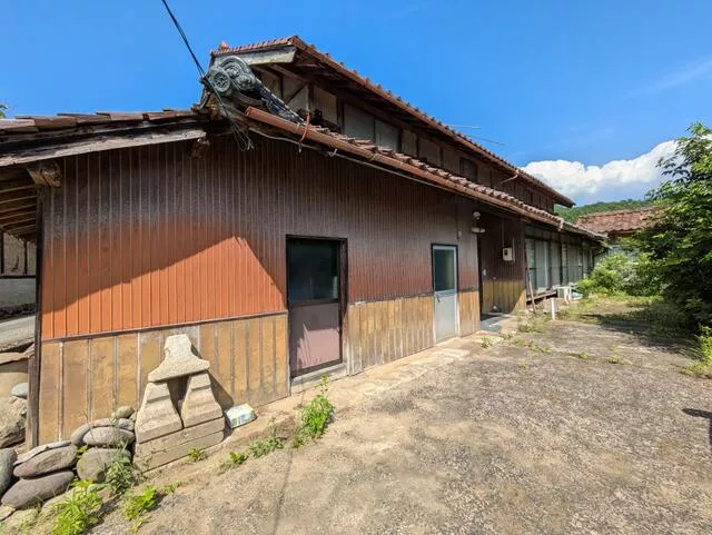 Tottori City, Kōfu Town, Takaoka (Tsuno Station) Single-story building 3DK