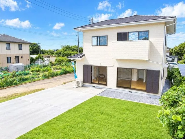 [Open House Held] [Renovation Completed] [Immediate Move-in Available] Spacious garden where you can enjoy a home vegetable garden