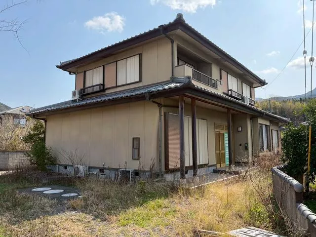 Hidaka County Hidaka Town Oaza Matsuse (Wasa Station) 2-story building 8LDK