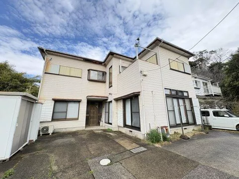Miura City, Minami-Kaura Town, Kikuna (Miura Kaigan Station) 2-story building 5LDK