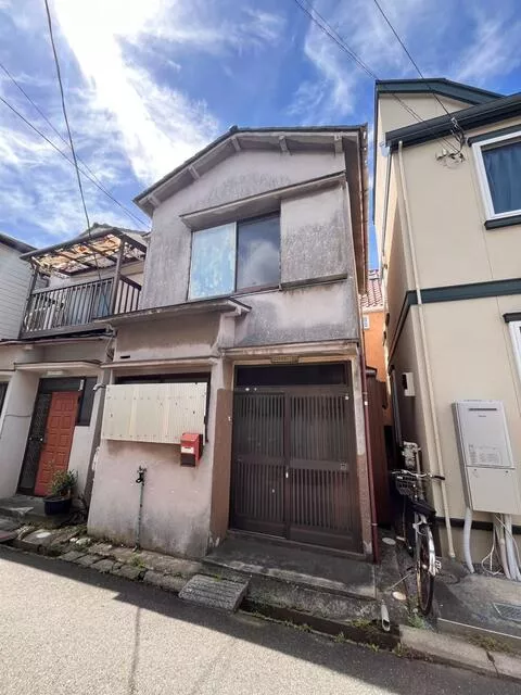 Ichikawa City Onitaka 2-chome (Shimousa Nakayama Station) Two-story building 3K