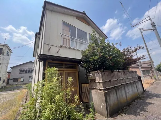 [City gas and sewage system complete] Spacious 6DK! Recommended for those who want to fully enjoy DIY♪