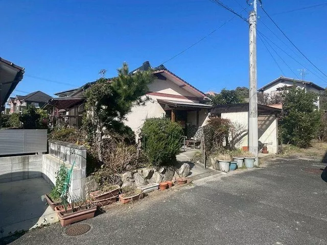 ○ For those seeking a calm life harmonized with rich nature and convenience ○ Popular single-story house