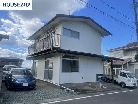 Hachinohe-shi, Hachinohe Shiragindai 6-chome, 2F 5K

4.9 million yen