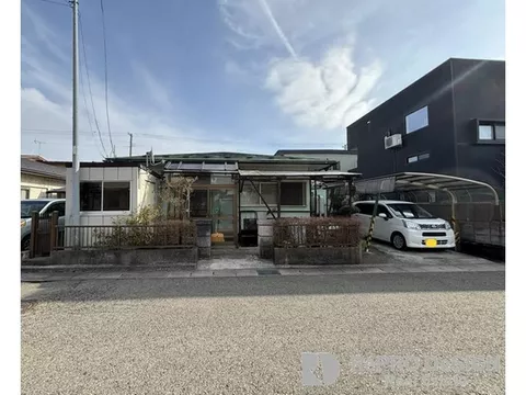 ■Land over 50 tsubo☆■Parking for 2 cars!■City gas compatible♪■Popular single-story house