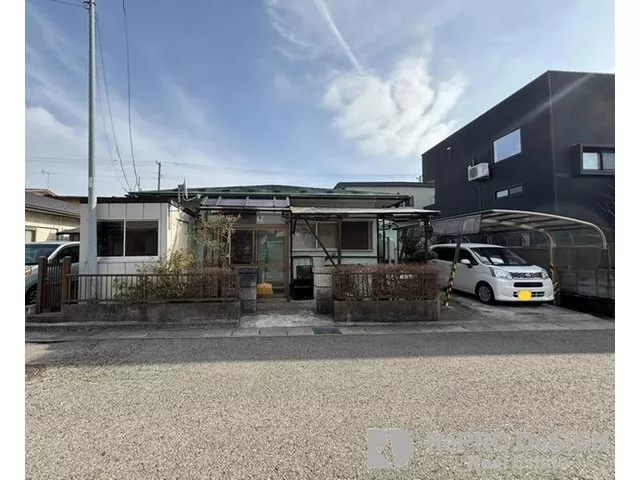 ■Land over 50 tsubo☆■Parking for 2 cars!■City gas compatible♪■Popular single-story house