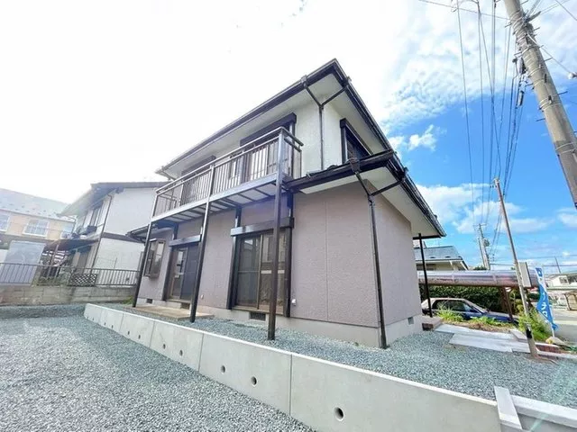 [Open House] House constructed by Misawa Homes. Front road width 6 m. Suitable for those who are not good at driving.