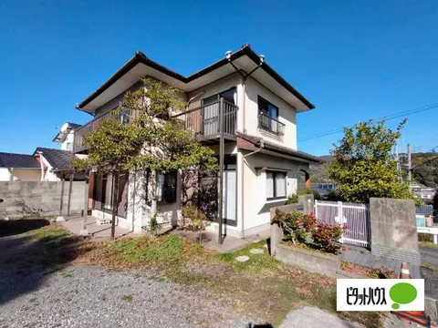 Sasebo City, Yoshioka Town (Minase Station) 2-story 5LDK