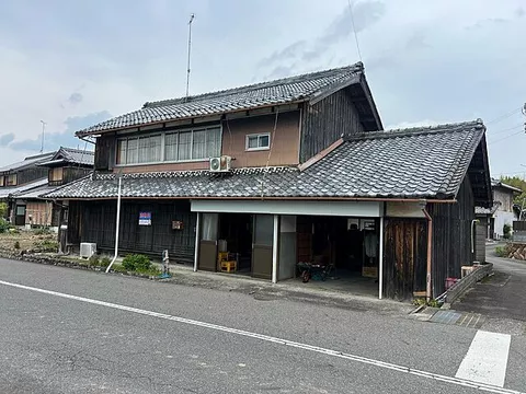 Used single-family home, 34 minutes on foot from Koka Station on the JR Kusatsu Line