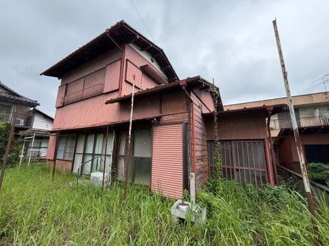 ◆Separate bath and toilet◆Shutters◆Connected Japanese-style room◆Flooring◆Within 10 minutes walk to the station