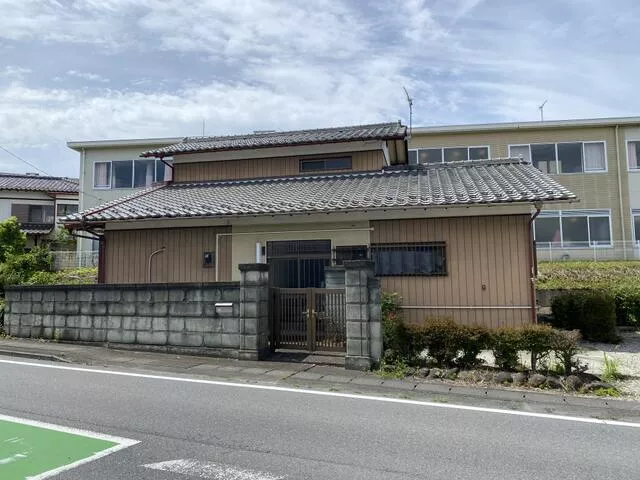 Annaka City, Haraichi 1-chome (Isobe Station) 2-story building 5K