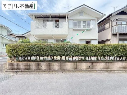 ＼ Renovated inside and out - Beautifully built home ／ A bright house with sunlight pouring in ■ All rooms designed to face south ☆彡
