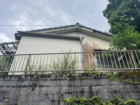 Kagoshima-shi, Kagoshima 3-chome Tagami (Kanda (Kotsu-kyokumae) station) 2F 4DK

1,800,000 yen