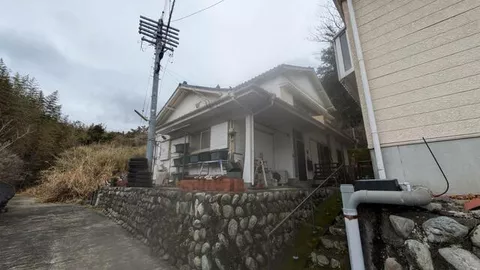 Kamihara Kogane, Shimizu-ku, Shizuoka City, 2-story building, 6DK
