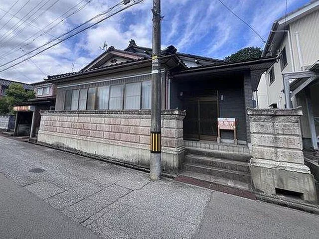 Used single-family home, Manyosen, Shimin Byōin Mae Station, 4.4 km