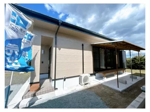 [Open House Held] [Full Renovation Completed] Single-story building / 2LDK / Water Facilities Renovated
