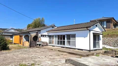 Kawakita, Tono Town, Koyu District (Higashi-Tono Station) Single-story building 4LDK