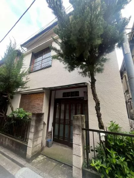 Arakawa Ward, Arakawa 3-chome (in front of Arakawa Ward Office Station), 2-story, 5K