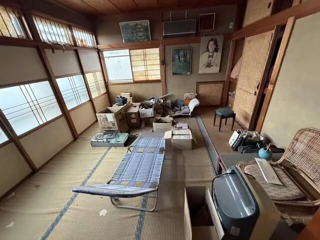 Niigata City, Akihabara Ward, Kusamizu Town 1-chome (Higashi-Niitsu Station) 2-story building 6DK