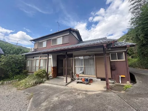Shiso City, Yamazaki Town, Ubara (Harima Shingu Station) 2-story building 6LDK