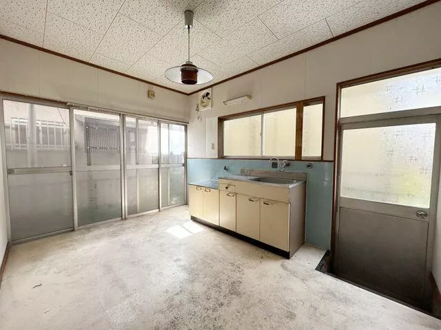 Okayama City, Higashi Ward, Shishigama (Higashi Okayama Station) 2-story 2DK