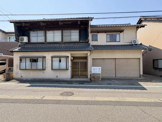 Sabae City, Mizuochi 3-chome (Mizuochi Station) 2-story building 9LDK