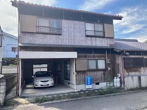 Used single-family home, 4 km from Katsurui Station on the JR Kōtoku Line