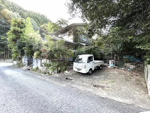 Asakita-ku, Hiroshima City, Kabe-cho Oaza Kirihara (Kabe Station) 2-story 5LDK