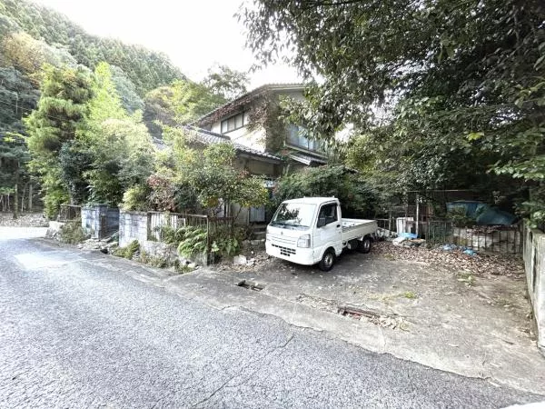 Asakita-ku, Hiroshima City, Kabe-cho Oaza Kirihara (Kabe Station) 2-story 5LDK