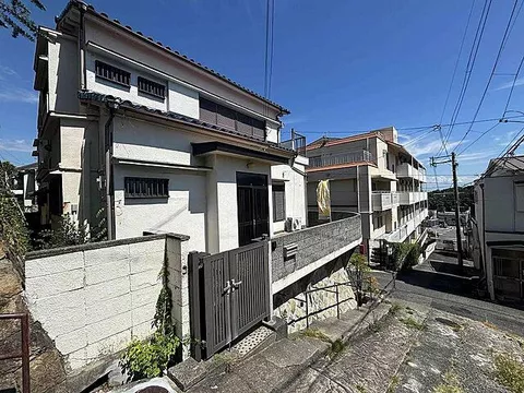 Used single-family home Miyauchi-cho 1-chome