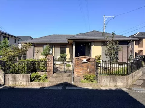 Tsu City, Isshinden Hirano (Higashi Isshinden Station) Single-story building 3LDK