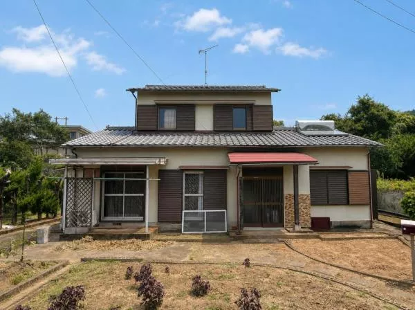 Oita City, Oaza Kamitotsugi Ootou (Takenaka Station) 2-story 6DK
