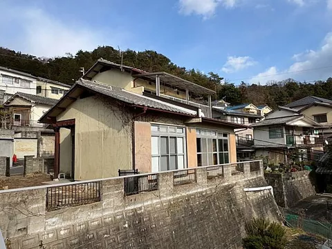 Used single-family home in Asa North District, Kabe 6-chome, land and building