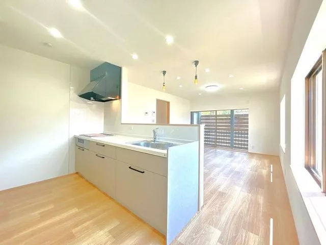 [Open House] Interior renovated / Water facilities replaced / Garden space available / Quiet residential area
