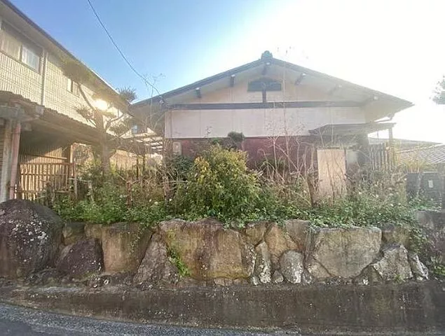 Used single-family home in Zentsuji City Ikuno-cho, single-family home