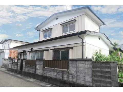 Quiet residential area! South-facing! Many commercial facilities nearby! Good convenience!