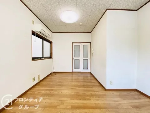 【8-minute walk from Owada Station + immediate viewing available】■Safe for daily car commuting, with car space included