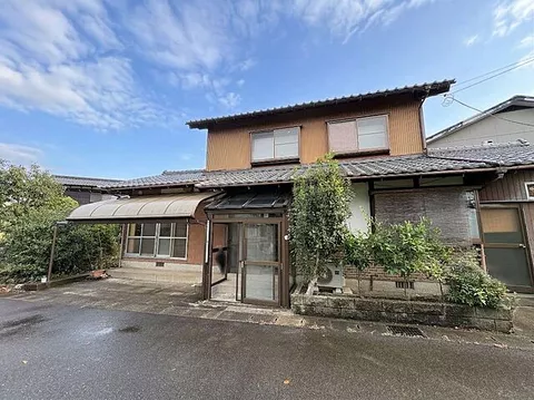 Used single-family home, 6-chome, Onuki, Obama City