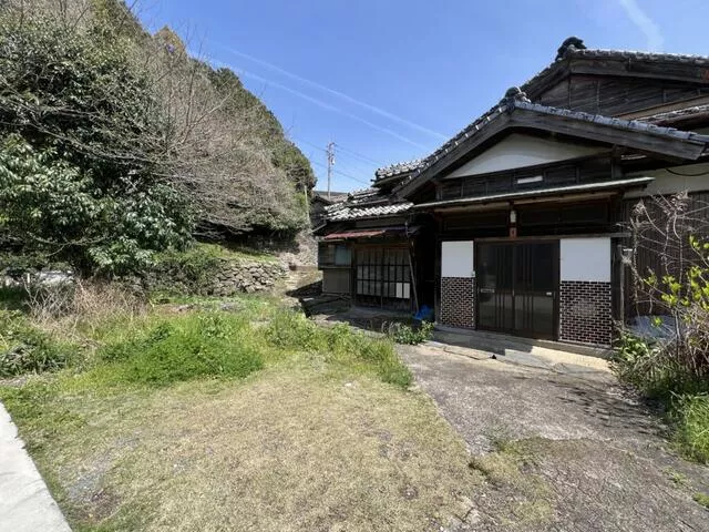 Higashi-Sonogi-gun, Kawata Town, Nakagumi-go (Kawata Station) Single-story building 5DK