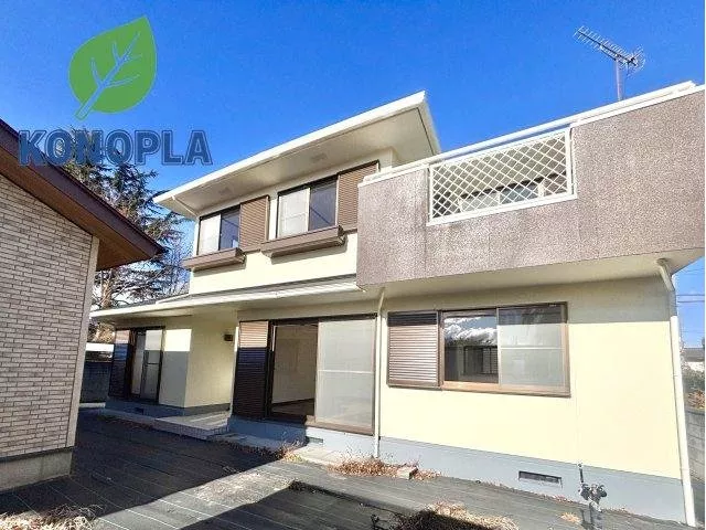 120 tsubo lot ☆ Spacious home ■ Includes separate building & warehouse ■ Fully renovated inside and out