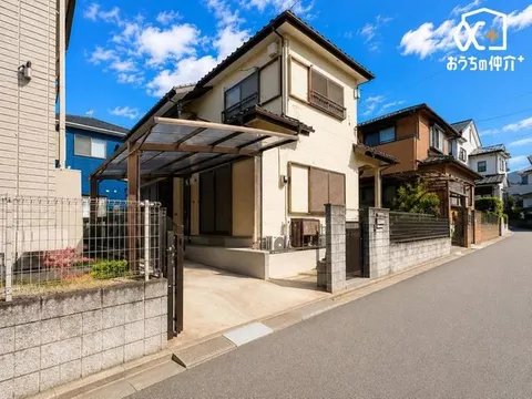 ~A home with a spacious living room for your family to relax~~2 minutes on foot to the bus stop~