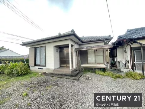 Miyakonojo City, Yamanokuchicho Tomiyoshi (Mochihara Station) Single-story building 2LDK