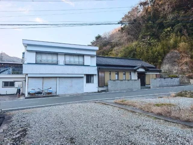 Irozaki 5 million yen