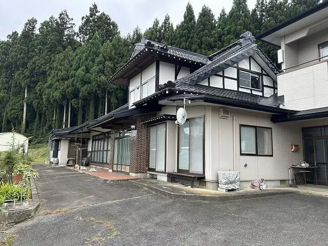 Iwate County, Kanegasaki Town, Nagasawa Kamihara (Kanegasaki Station) 2-story 15DK
