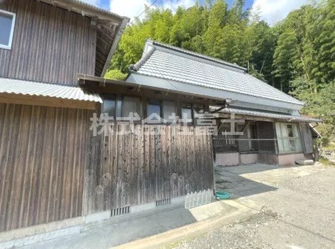 Karatsu City, Nanayama Ikehara (Hamazaki Station) 2-story building, 5DK