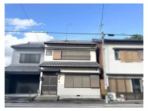 ◆Japanese-style room◆Garden available◆Spacious front yard◆Flat land◆Good sunlight exposure◆Quiet residential area◆Well-developed surroundings◆