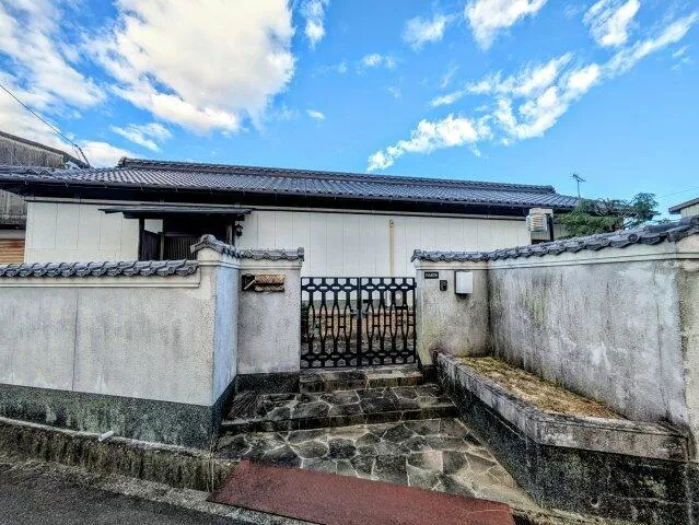 Matsusaka City, Ureshino Tsuyajō Town (Rokkenguchi Station), single-story, 5LDK